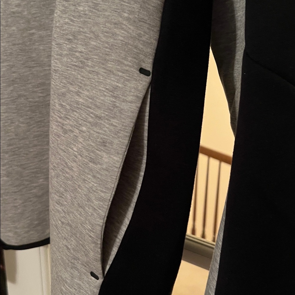Nike Men’s Two-Tone Black and Gray Zip Up Hoodie - Picture 7 of 11